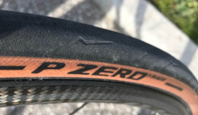 Test du pneu vélo route Pirelli P Zero Race, référence dans le peloton World Tour