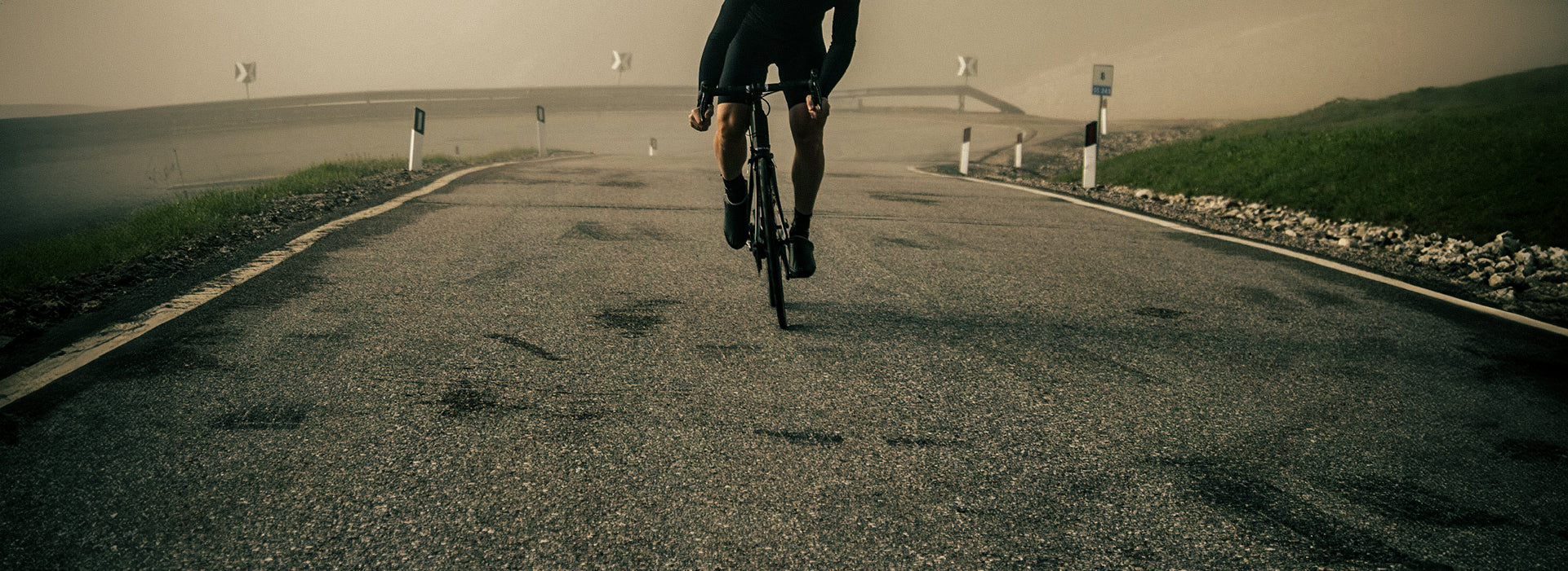 sprint cycliste de face