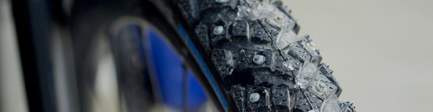 Pneus de ville cloutés