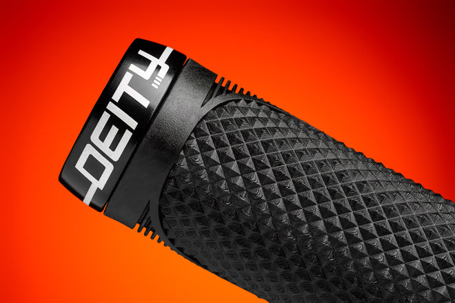 Manopole Deity MEGATTACK