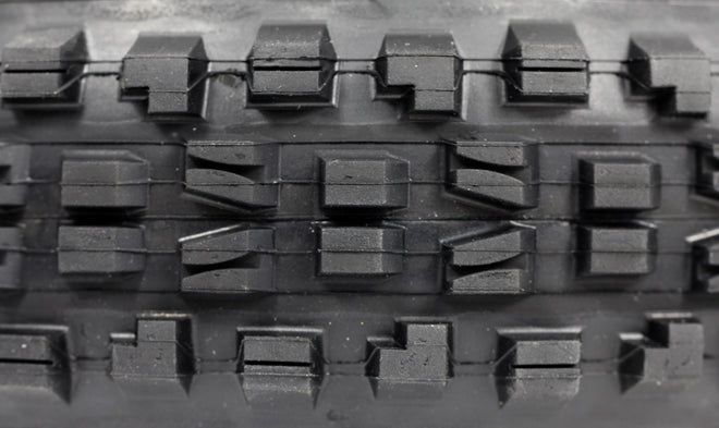 Pneu Maxxis Minion DHF Wide Trail - EXO Protection - Dual 62a/60a - Tubeless Ready macro