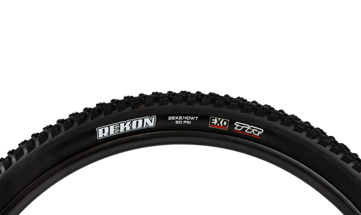 Pneu VTT Maxxis Rekon Tubeless Ready avec protection EXO, gomme Dual 62a/60a et profil Wide Trail pour trail et all-mountain.
