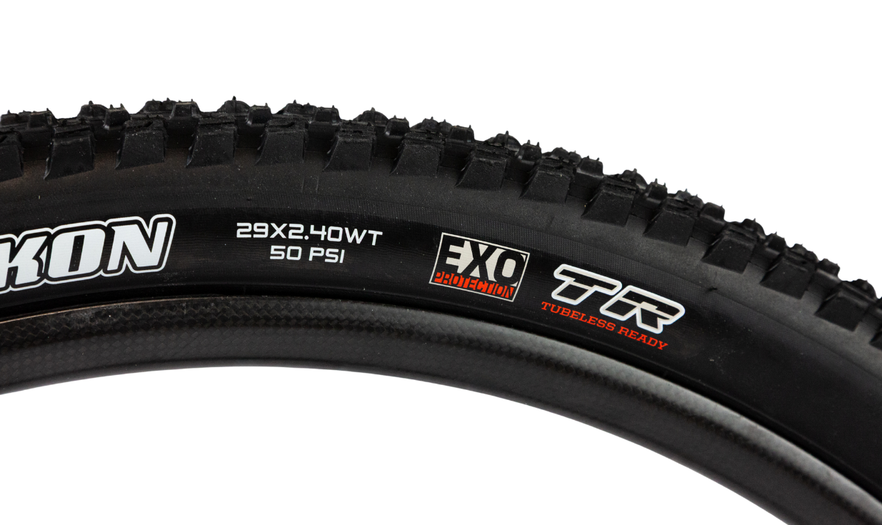Pneu VTT Maxxis Rekon Tubeless Ready avec protection EXO, gomme Dual 62a/60a et profil Wide Trail pour trail et all-mountain.