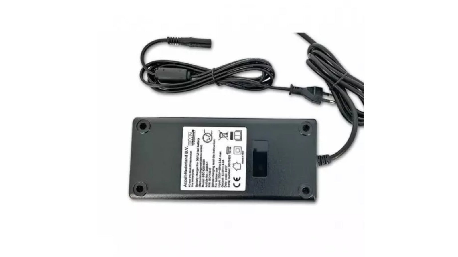 Chargeur Sparta/Koga 36V 2Ah XLR avec embout 4 broches